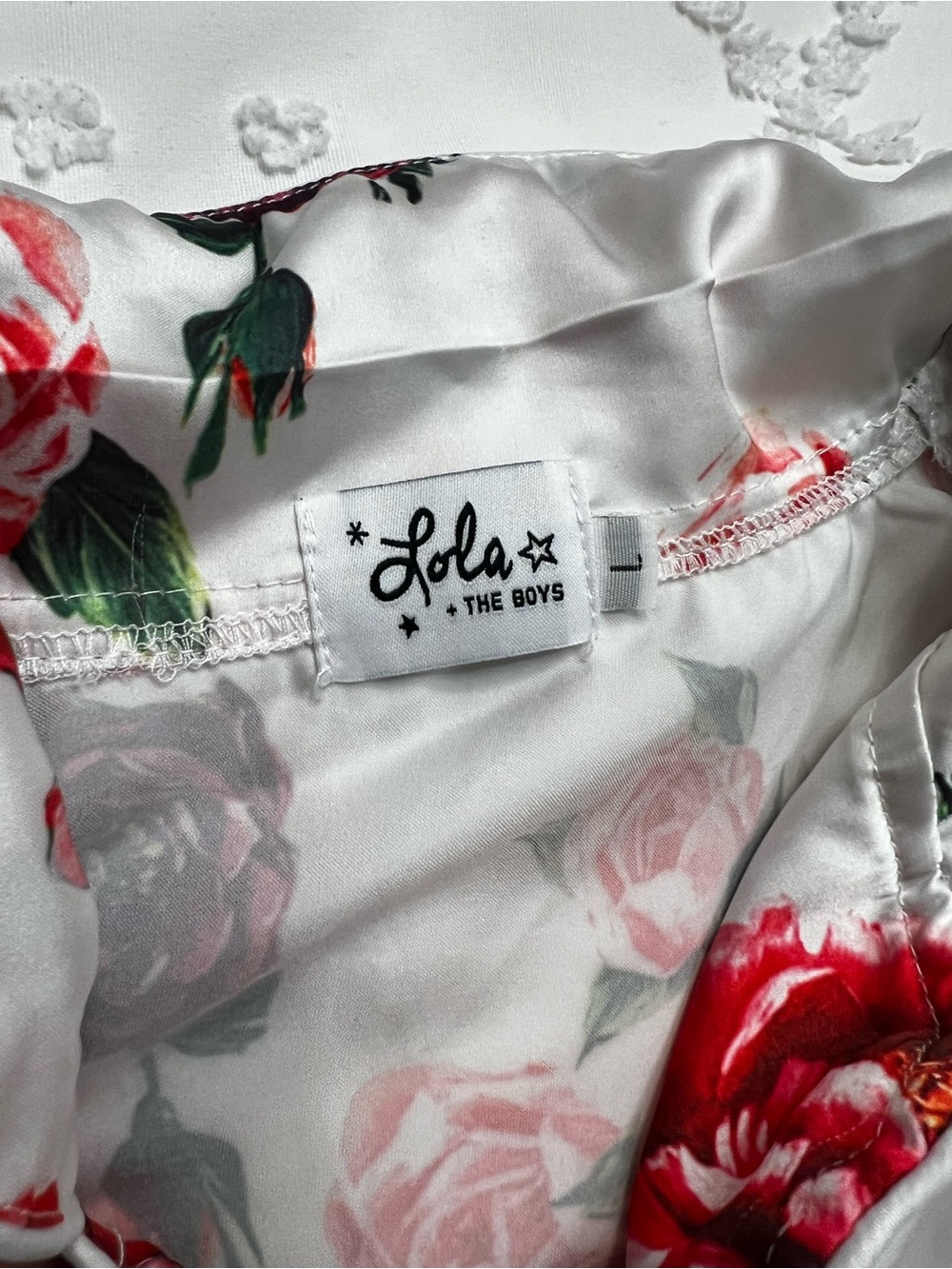 Lola + the boys women’s Floral Satin Pajama Top & pants Set - Red Rose Print - Picture 2 of 3